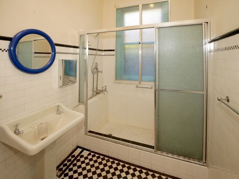 28 Simmons Street, Wagga Wagga NSW 2650