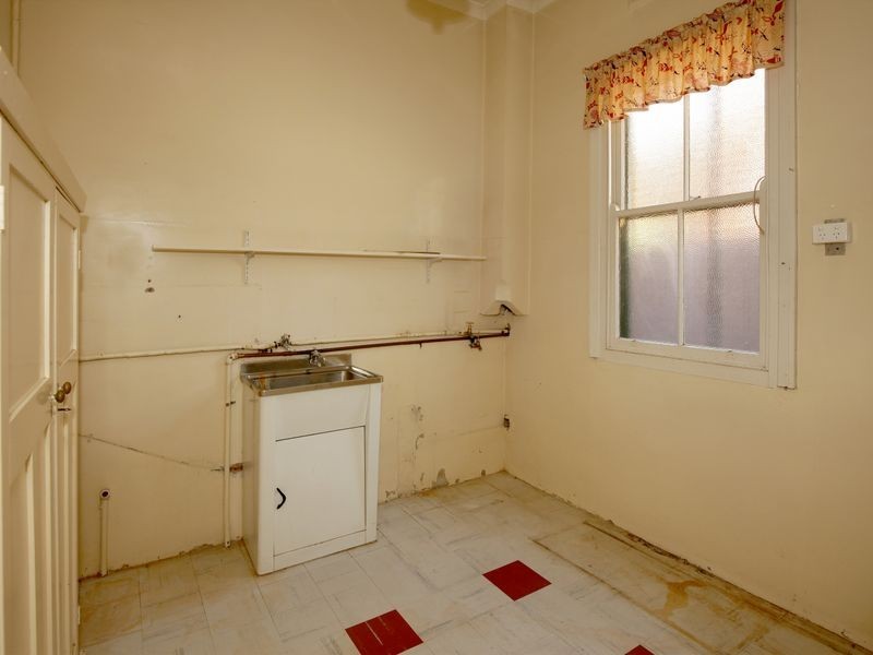 28 Simmons Street, Wagga Wagga NSW 2650