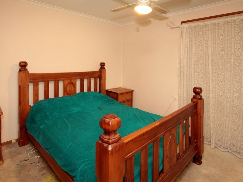 16 Jenkins Street, Ashmont NSW 2650