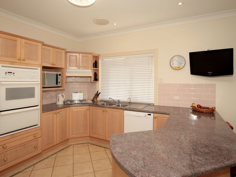 46 Simkin Crescent, Kooringal NSW 2650