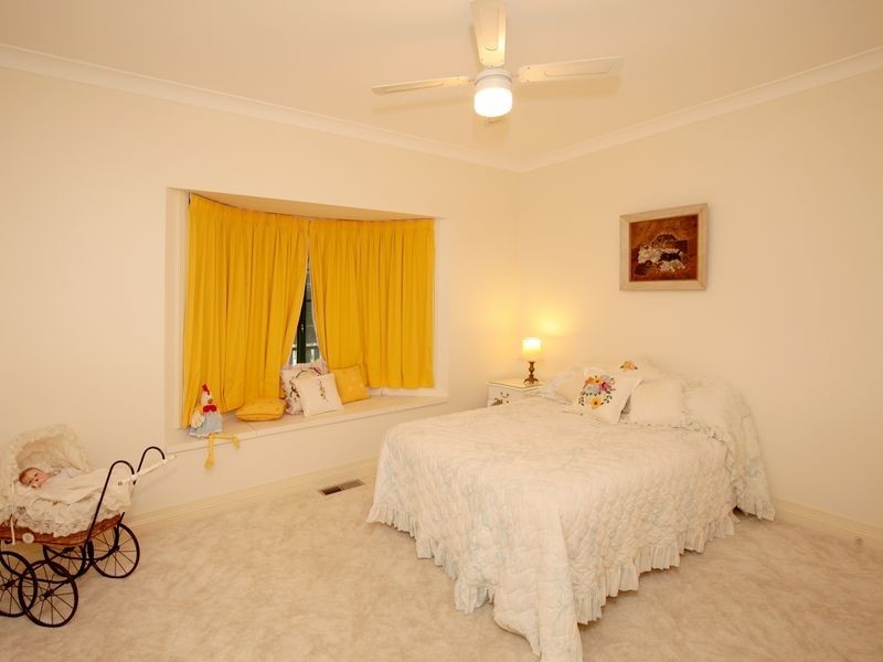 46 Simkin Crescent, Kooringal NSW 2650