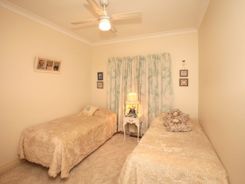 46 Simkin Crescent, Kooringal NSW 2650