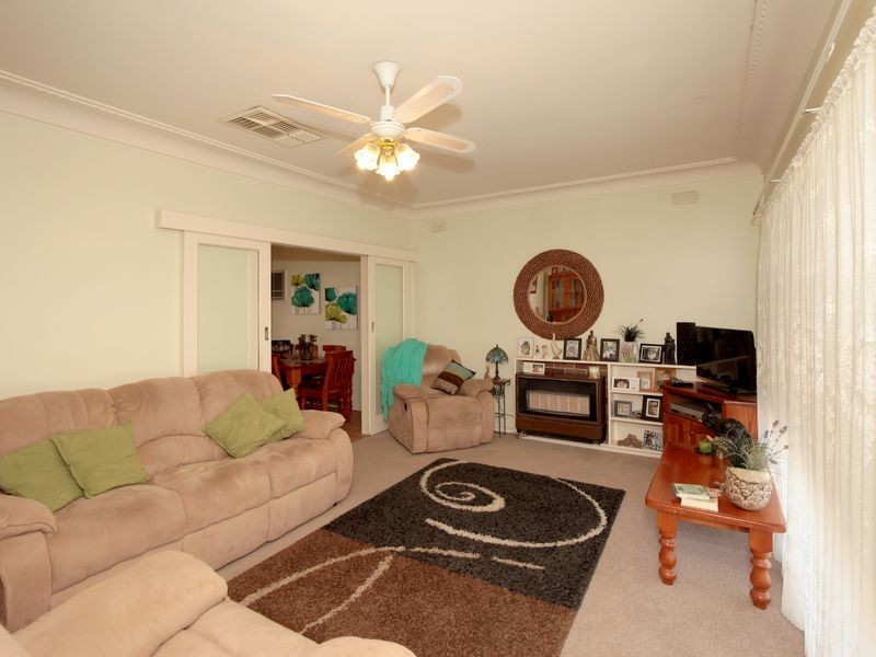 31 Nilma Avenue, Mount Austin NSW 2650