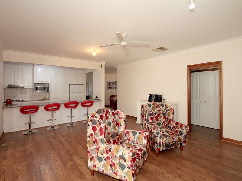 8 Tamar Drive, Tatton NSW 2650