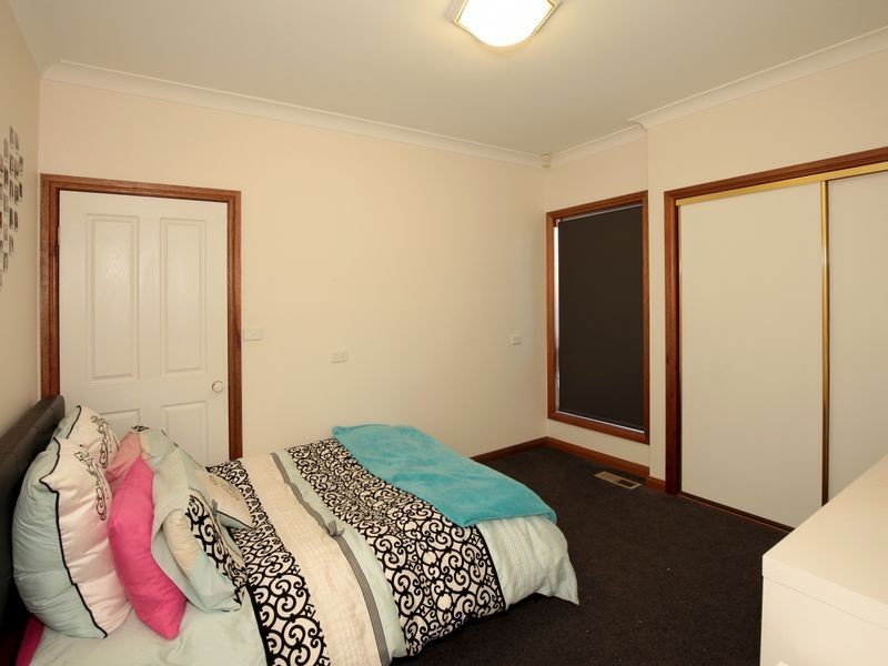 8 Tamar Drive, Tatton NSW 2650