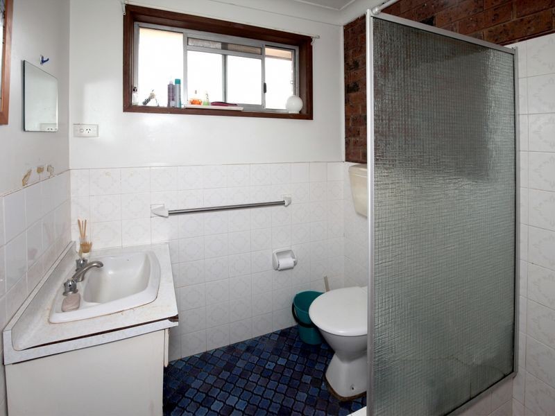 11-13 Sherwood Avenue, Kooringal NSW 2650