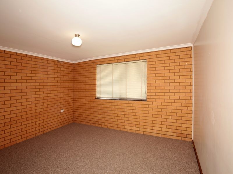 11-13 Sherwood Avenue, Kooringal NSW 2650