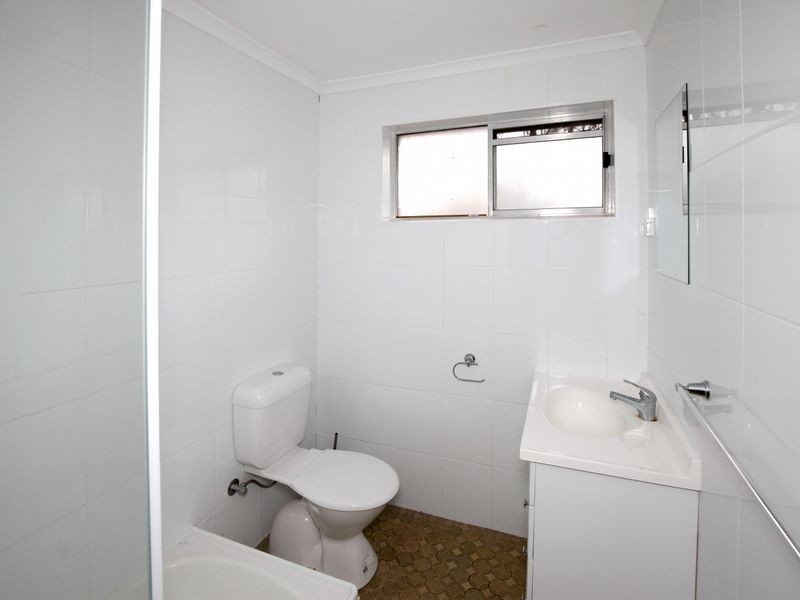 11-13 Sherwood Avenue, Kooringal NSW 2650