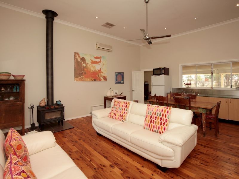 50 Coursing Park Road, Wagga Wagga NSW 2650