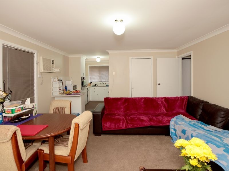 Unit 1/2 Bavaria Street, Tolland NSW 2650