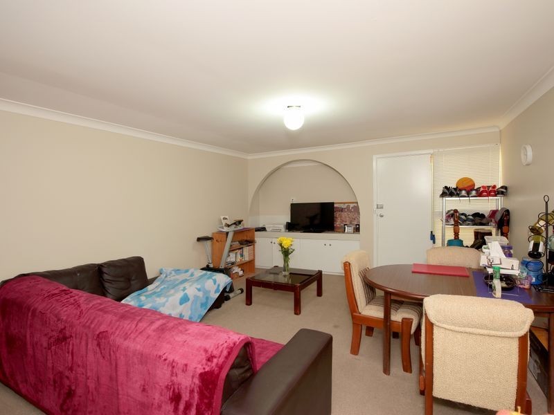 Unit 1/2 Bavaria Street, Tolland NSW 2650