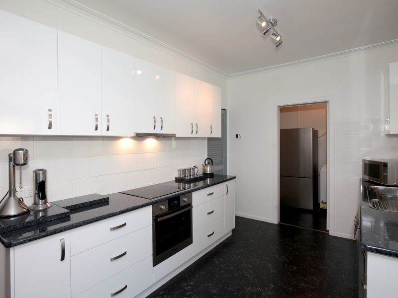 24 Martin Street, Tolland NSW 2650