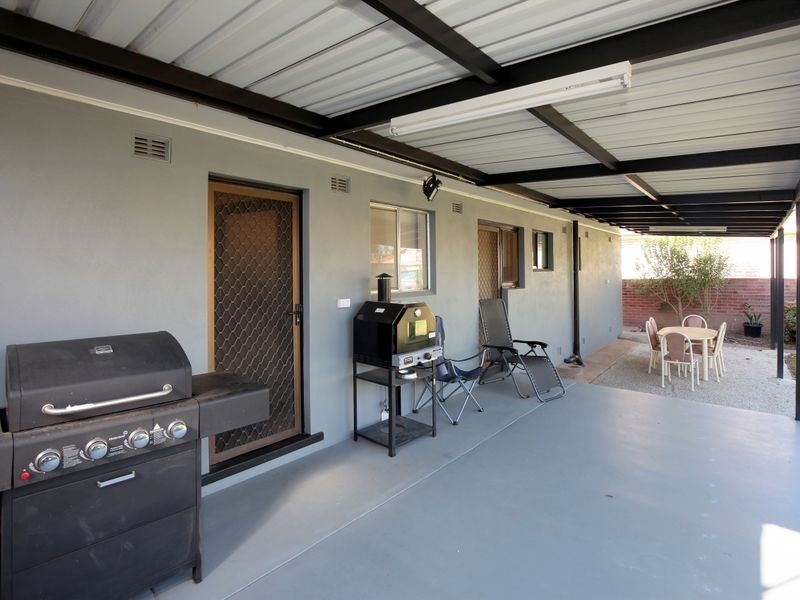 24 Martin Street, Tolland NSW 2650