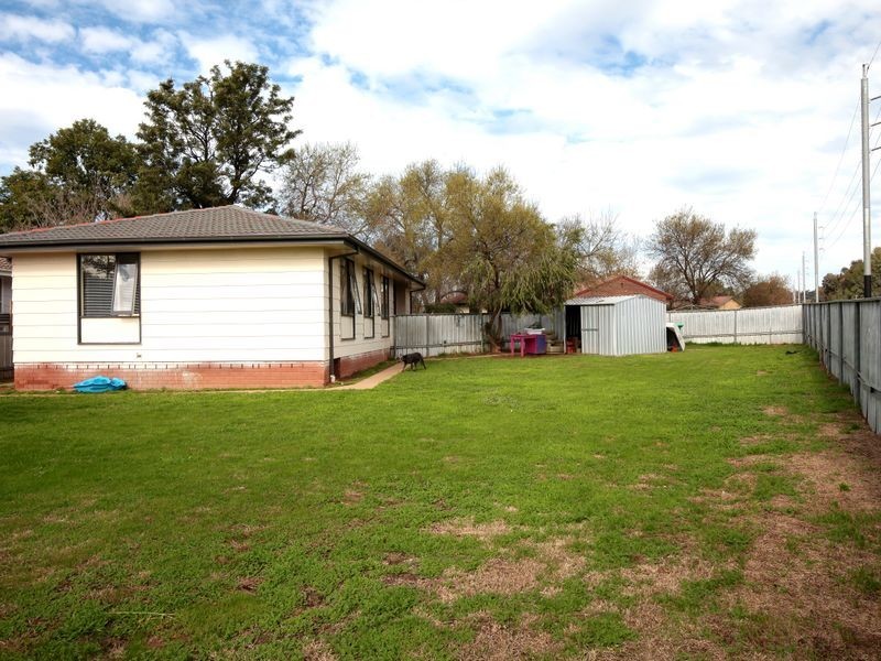 7 Edghill Place, Tolland NSW 2650