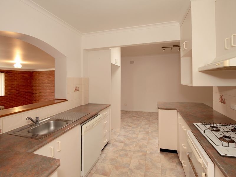 17 Menzies Avenue, Kooringal NSW 2650