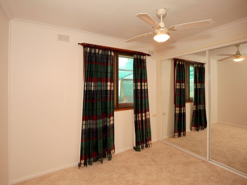 17 Menzies Avenue, Kooringal NSW 2650