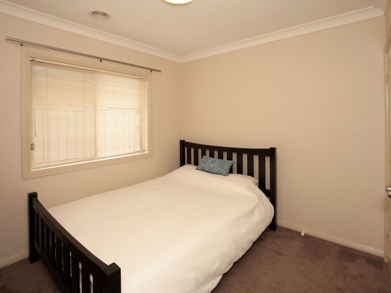 48 Yarrawah Crescent, Bourkelands NSW 2650