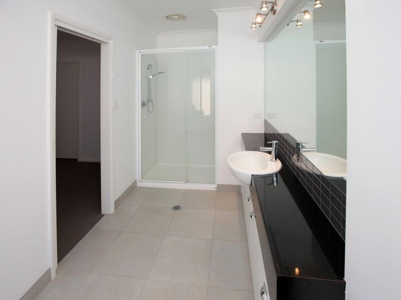 5 Wellington Avenue, Tatton NSW 2650