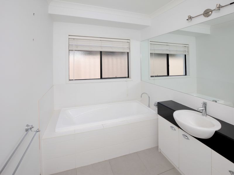 5 Wellington Avenue, Tatton NSW 2650