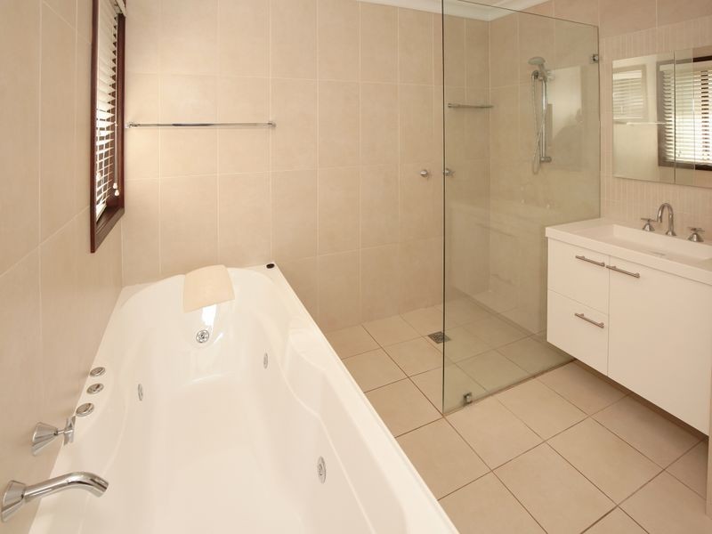 28 Patamba Street, Kooringal NSW 2650