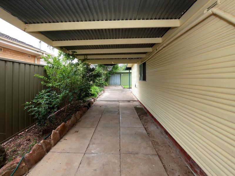 6 Cutler Avenue, Kooringal NSW 2650