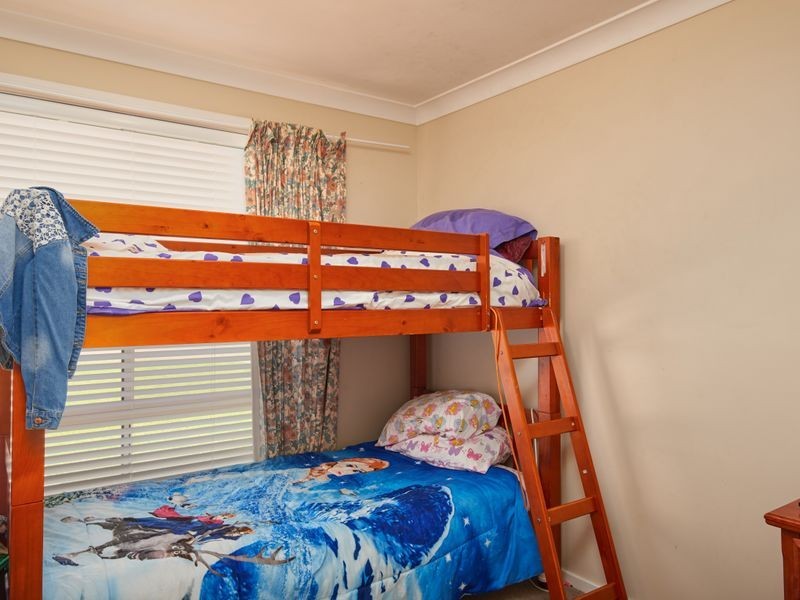 68 Dalman Parkway, Glenfield Park NSW 2650