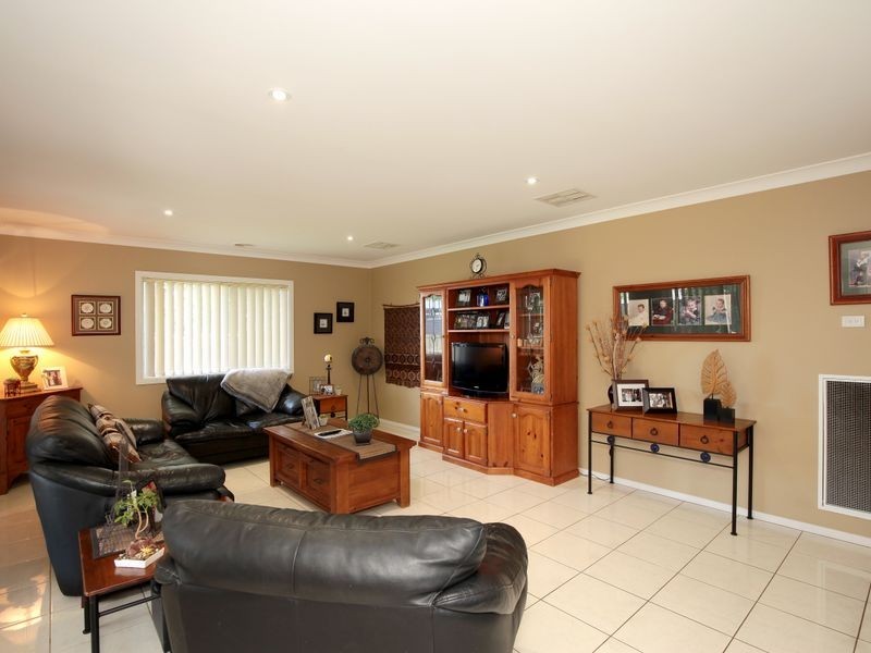 33 Horsley Street, Kooringal NSW 2650