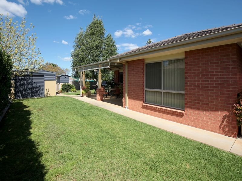 33 Horsley Street, Kooringal NSW 2650