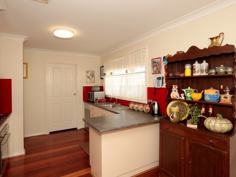 18 Swan Street, Ashmont NSW 2650