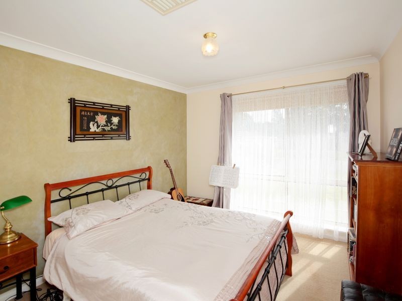 18 Swan Street, Ashmont NSW 2650