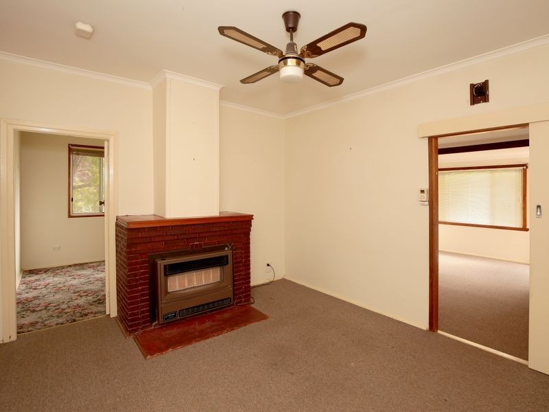 152 Fernleigh Road, Mount Austin NSW 2650