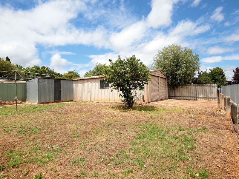 152 Fernleigh Road, Mount Austin NSW 2650