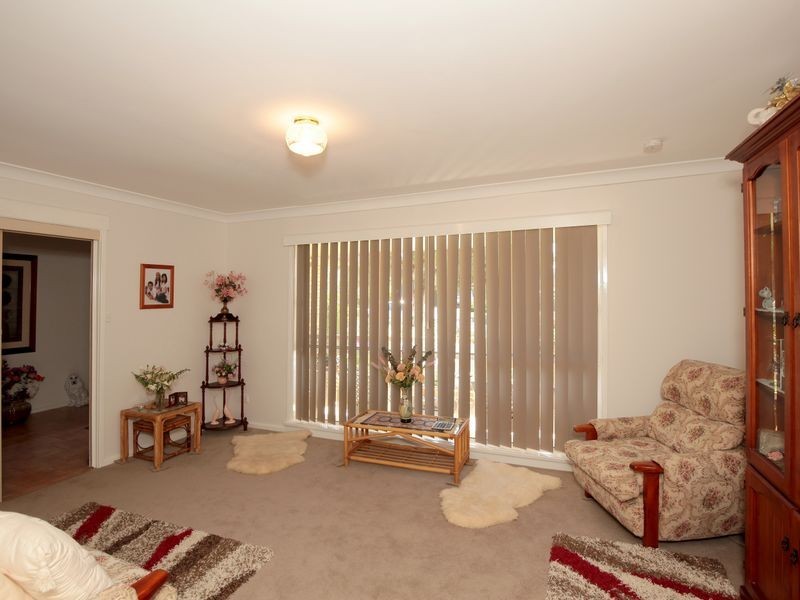 34 Fairbairn Crescent, Kooringal NSW 2650