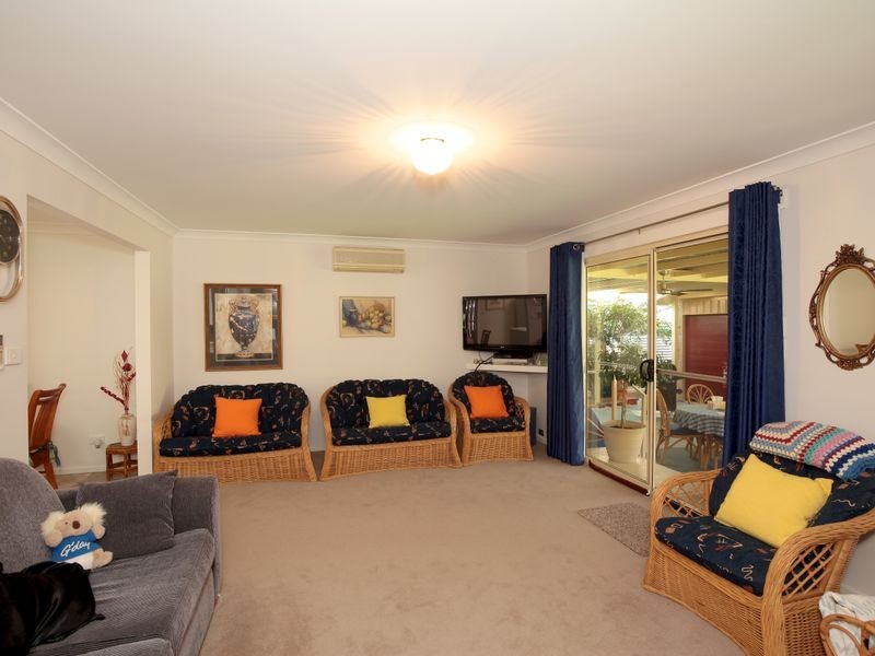 34 Fairbairn Crescent, Kooringal NSW 2650