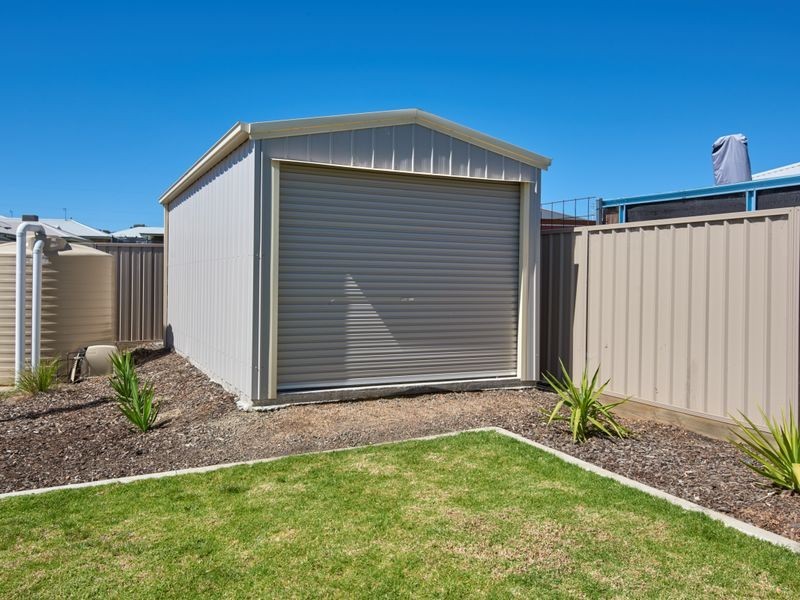 69 Lingiari Drive, Lloyd NSW 2650