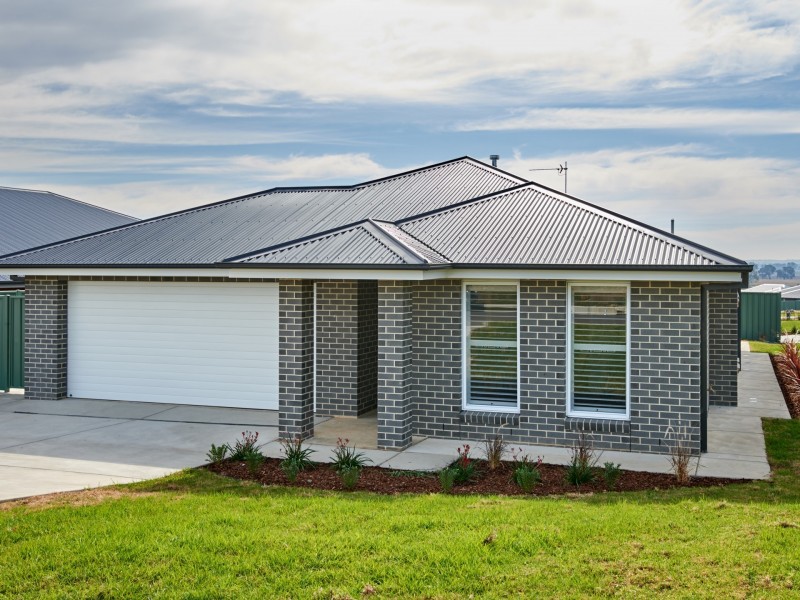 11 Wollemi Street, Forest Hill NSW 2651