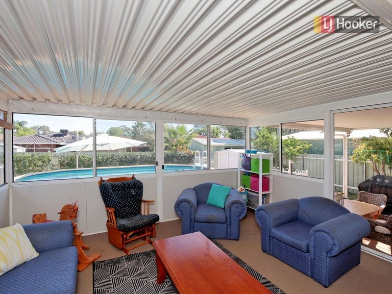 52 Undurra Drive, Glenfield Park NSW 2650