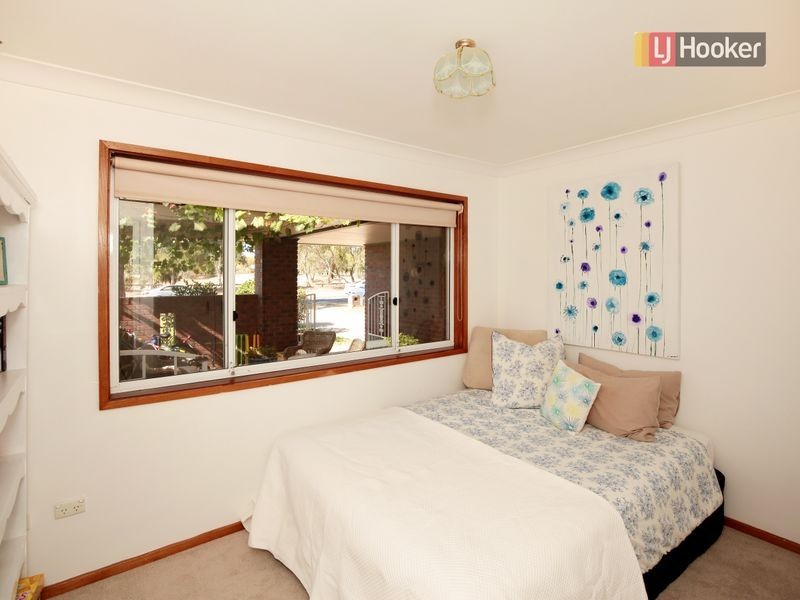 52 Undurra Drive, Glenfield Park NSW 2650