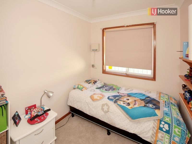 52 Undurra Drive, Glenfield Park NSW 2650