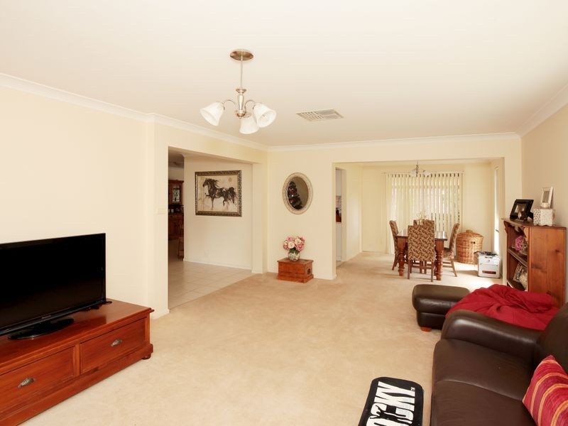 48 Avocet Drive, Estella NSW 2650