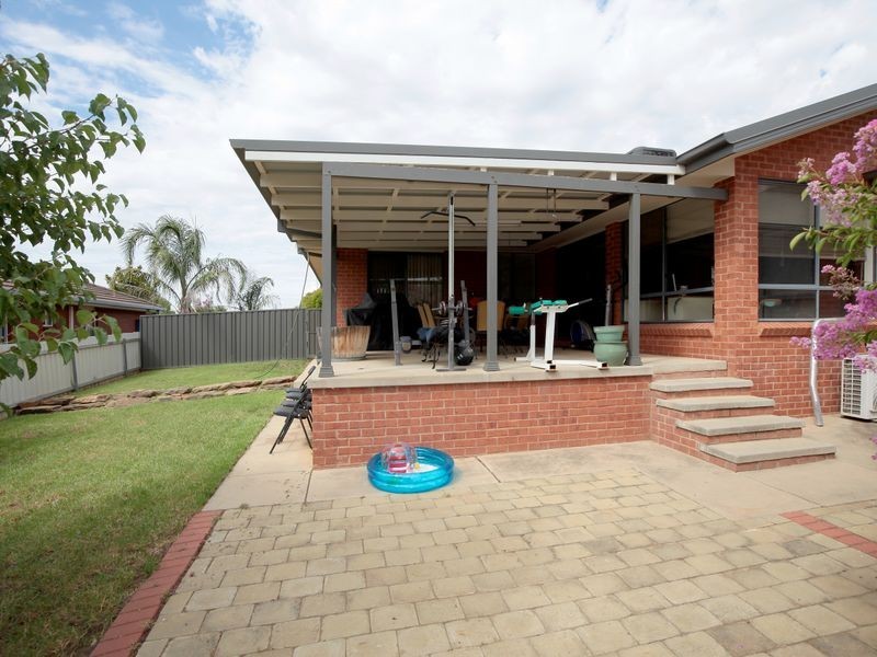 48 Avocet Drive, Estella NSW 2650