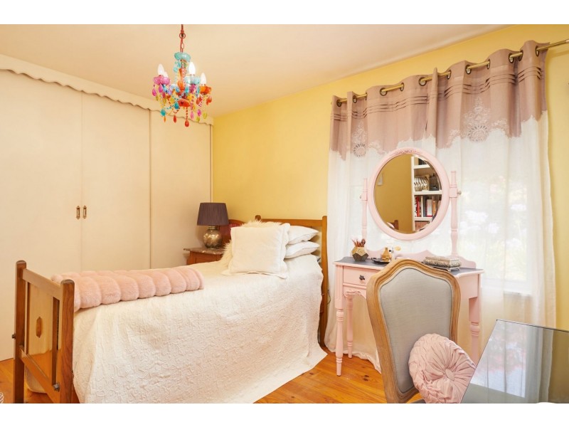 2 Cameron Street, Ashmont NSW 2650