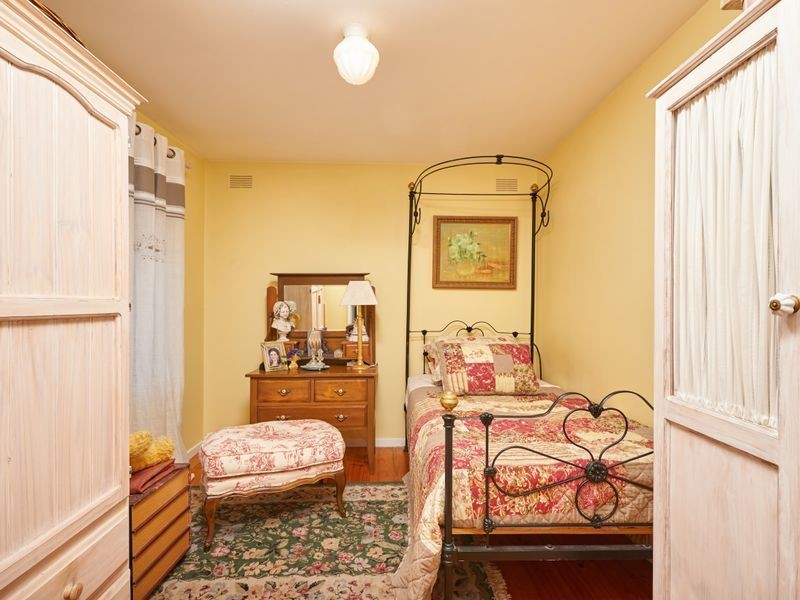 2 Cameron Street, Ashmont NSW 2650