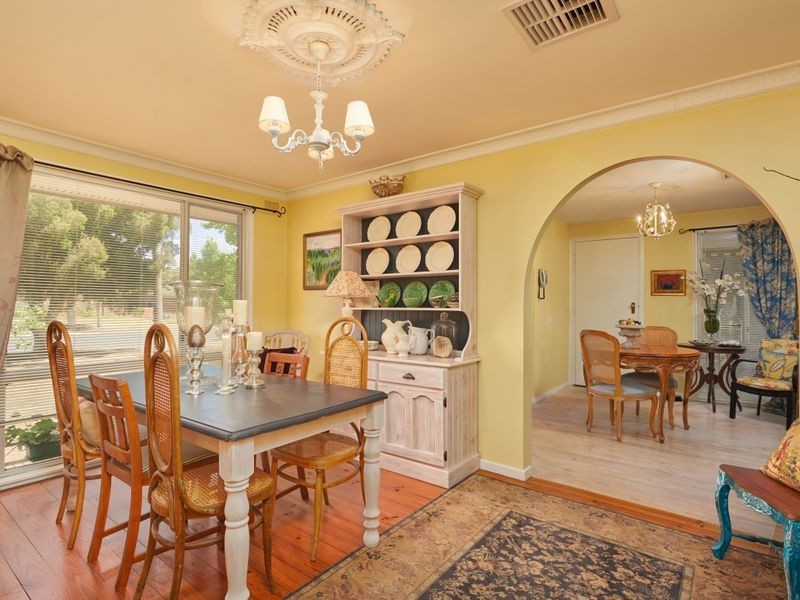 2 Cameron Street, Ashmont NSW 2650