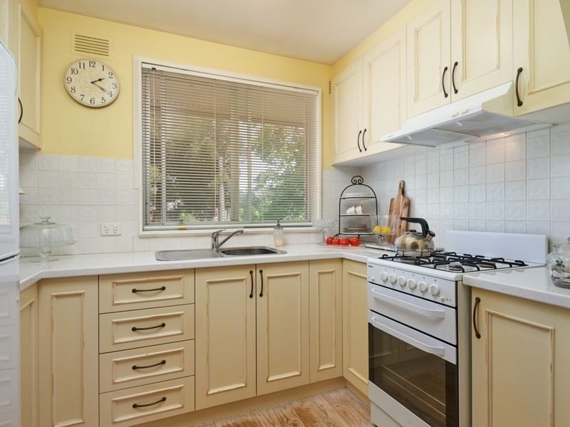 2 Cameron Street, Ashmont NSW 2650