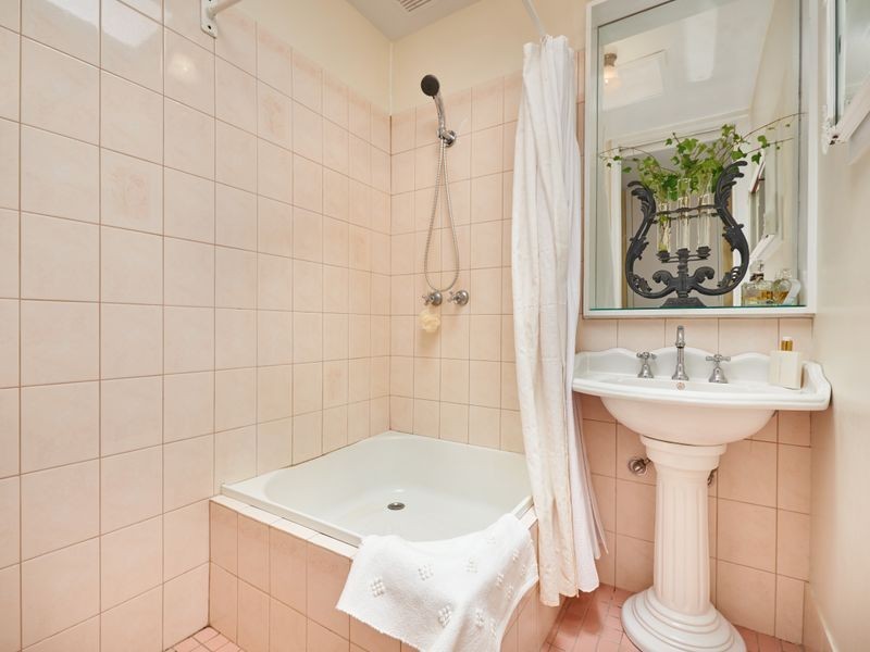 2 Cameron Street, Ashmont NSW 2650