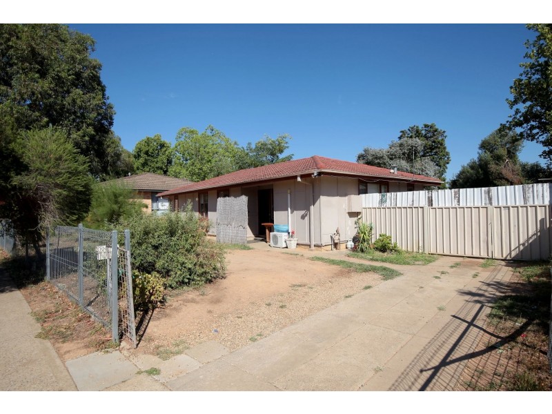 163 Raye Street, Tolland NSW 2650