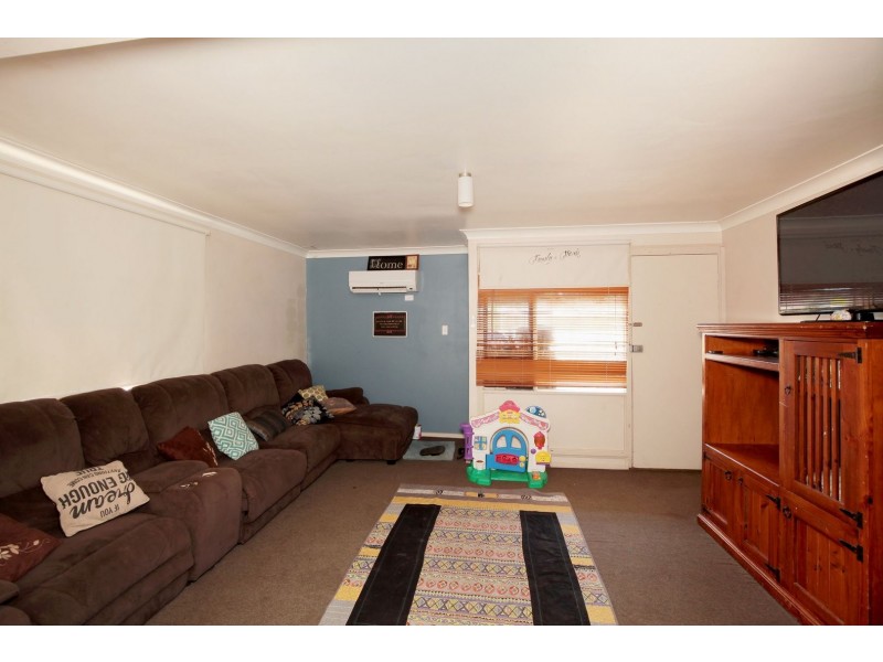 163 Raye Street, Tolland NSW 2650