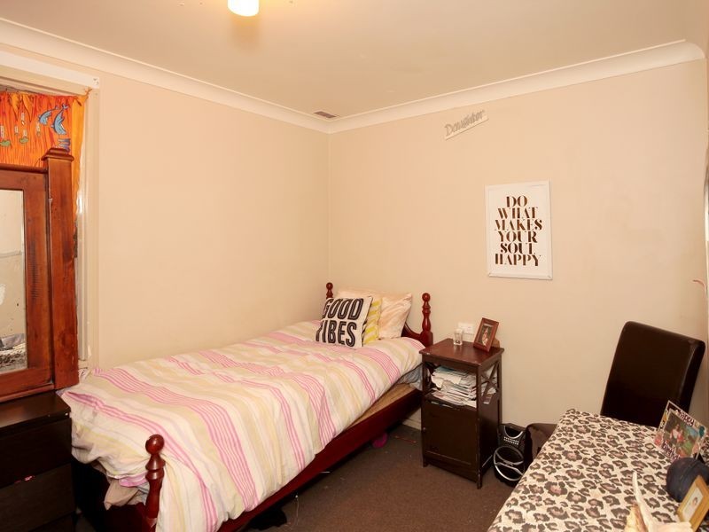 163 Raye Street, Tolland NSW 2650