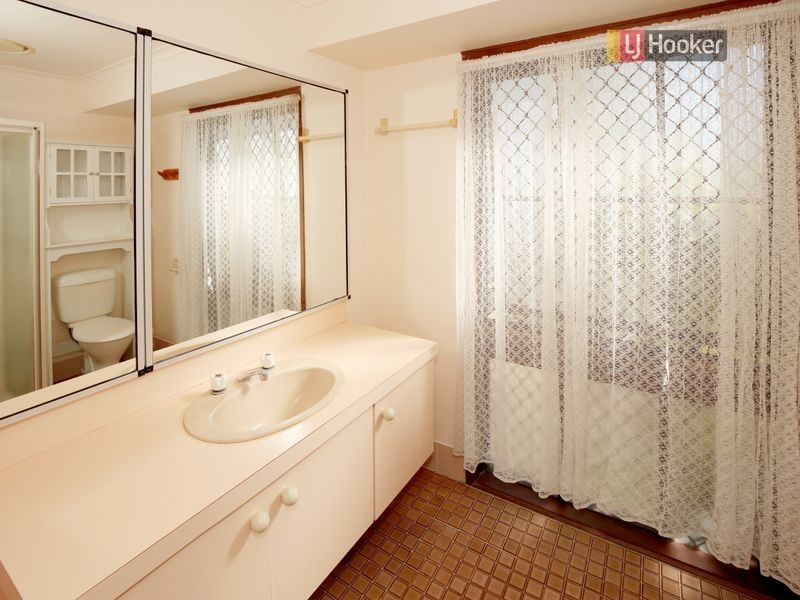 1 Jamie Place, Tolland NSW 2650